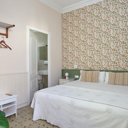 Hostal Poblenou Barcelona Exterior photo