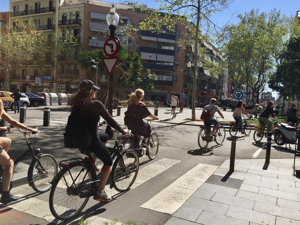 Hostal Poblenou Barcelona Exterior photo